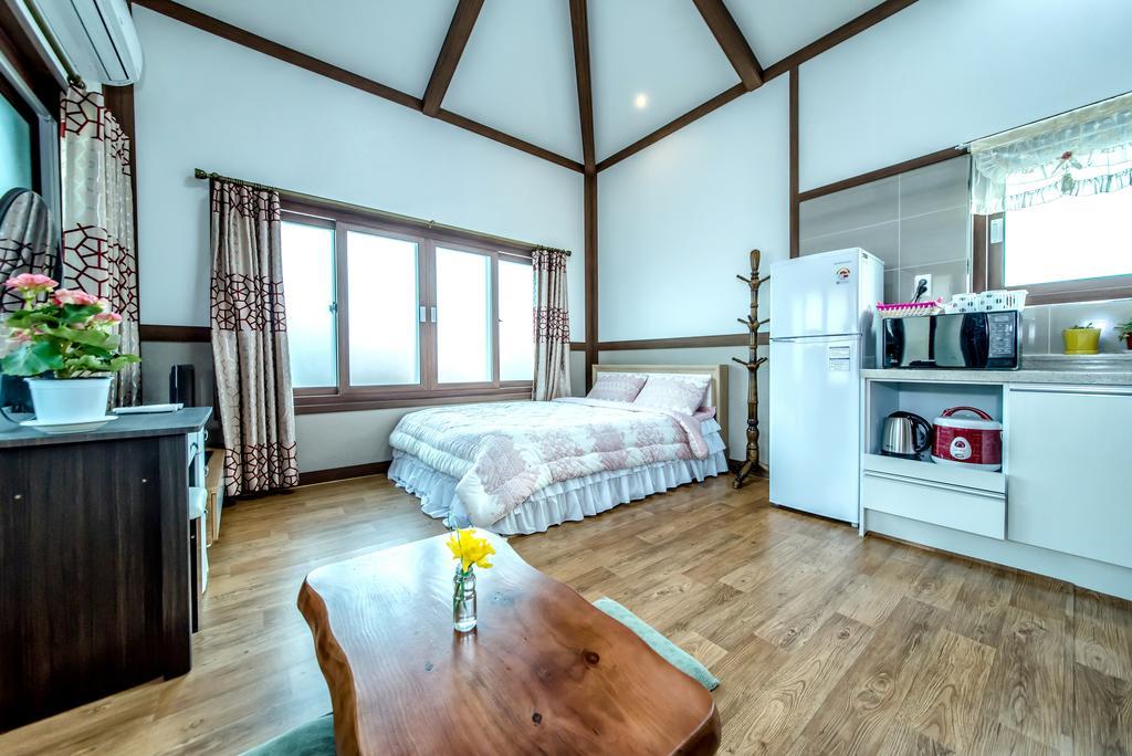 فيلا Jeju Myung House مدينة سيوجويبو المظهر الخارجي الصورة