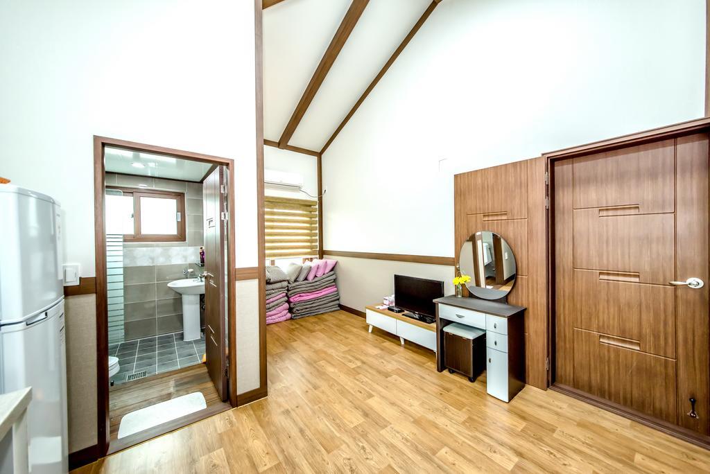 فيلا Jeju Myung House مدينة سيوجويبو المظهر الخارجي الصورة