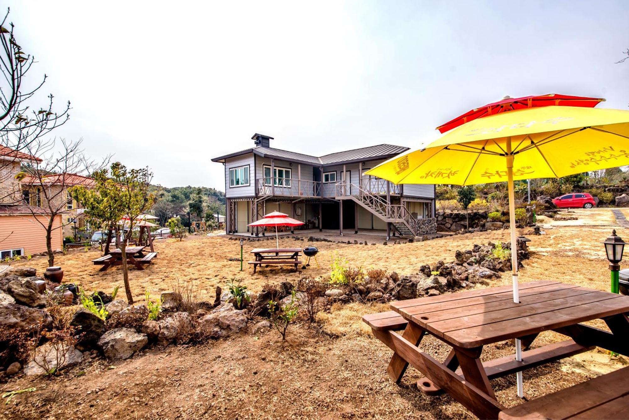 فيلا Jeju Myung House مدينة سيوجويبو المظهر الخارجي الصورة